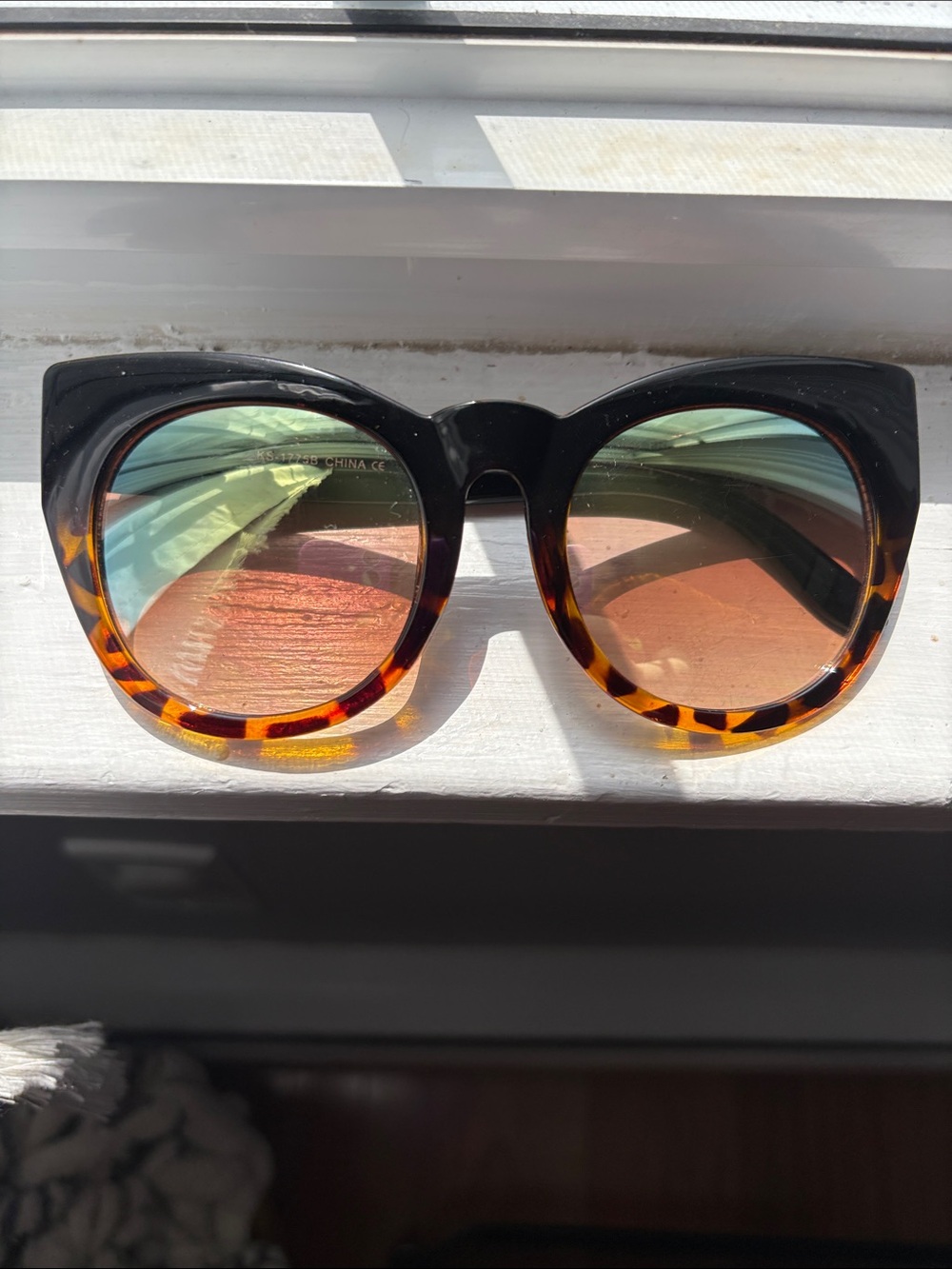 Tortoiseshell Cat-Eye Sunglasses -  Yellow Mirror Lenses